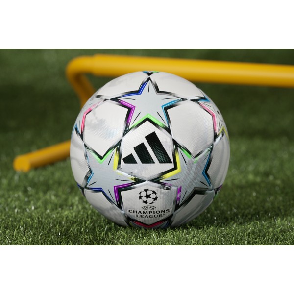Футбольный мяч Adidas Finale 27 OMB KE9757