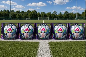 Футбольный мяч Adidas Finale 27 OMB KE9757