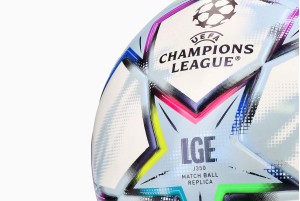 Футбольный мяч Adidas Finale 27 League Junior 350g KE9768