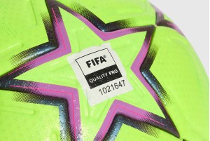Футбольный мяч Adidas Finale 27 OMB Winter KE9769