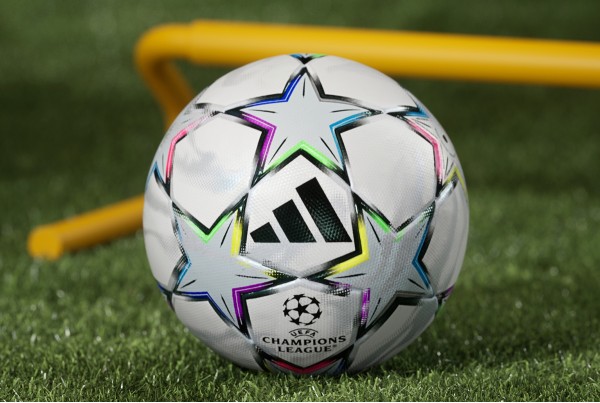 Футбольний м'яч Adidas Finale 27 League Box KE9771