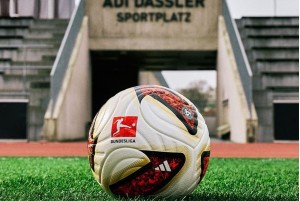 Футбольный мяч Adidas Torfabrik 26/27 OMB KG6037