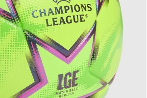 Футбольний м'яч Adidas Finale 27 League Winter KY5573