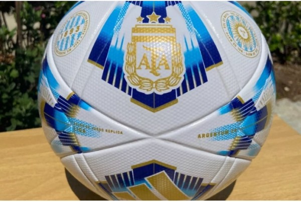 Футбольный мяч Adidas Argentina 24 League IX4011