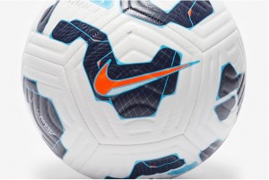 Футбольний м'яч Nike Academy Team FZ2966-100