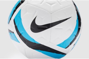 Футбольний м'яч Nike Academy Team 25/26 HV4387-101