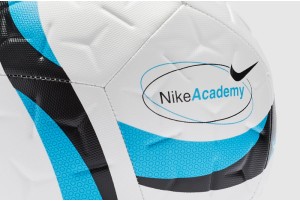Футбольний м'яч Nike Academy Team 25/26 HV4387-101