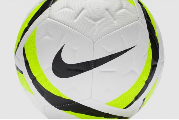 Футбольний м'яч Nike Academy Team 25/26 HV4387-100