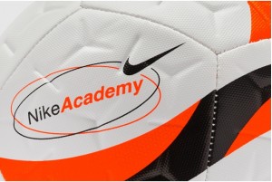 Футбольний м'яч Nike Academy Team 25/26 HV4387-102