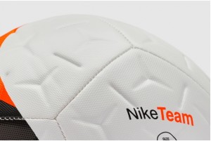 Футбольний м'яч Nike Academy Team 25/26 HV4387-102