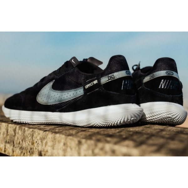 Футзалки Nike StreetGato IC DC8466-010