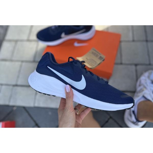 Кросівки Nike Revolution 7 FB2207-400