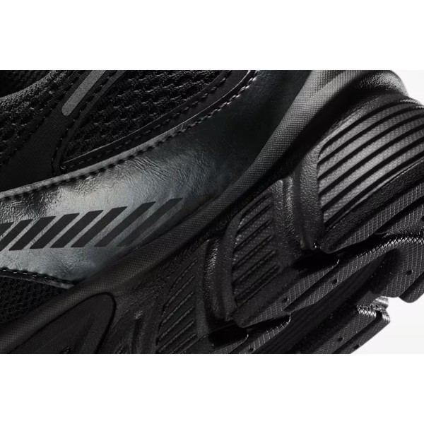 Кроссовки Nike V5 RNR HJ5228-001