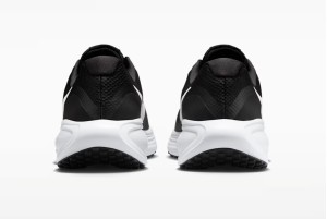 Кроссовки Nike Revolution 8 HJ9198-003