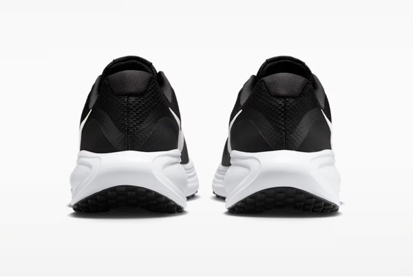 Кроссовки Nike Revolution 8 HJ9198-003