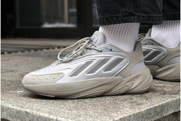 Кроссовки Adidas