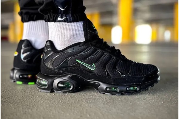 Кроссовки Nike