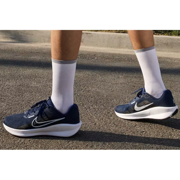 Кроссовки Nike Downshifter 13 FD6454-400