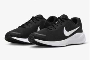Кросівки Nike Revolution 7 FB2207-001