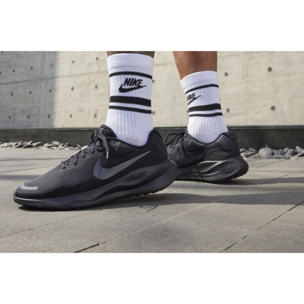 Кроссовки Nike Revolution 7 FB2207-005