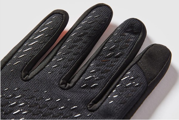 Детские перчатки тренировочные Nike Academy Therma-FIT Junior HF0547-013