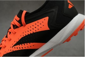 Сороконожки Adidas Predator Accuracy.3 Low TF GW4641