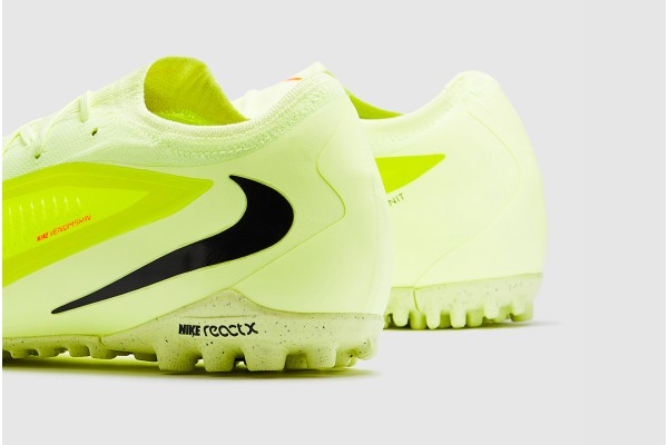Сороконожки Nike Phantom
