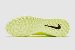 Сороконожки Nike Phantom 6 Academy High TF HQ2277-800