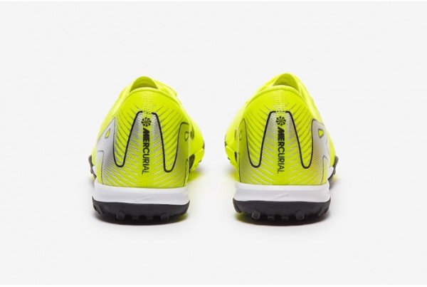 Сороконіжки Nike Air Zoom Mercurial Vapor 16 Academy TF FQ8449-700