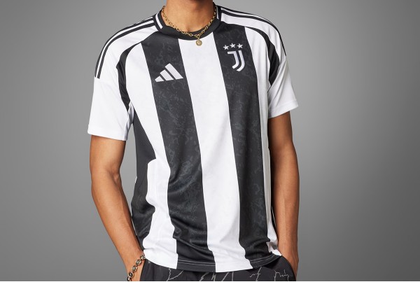 Футболка Adidas Juventus 24/25 Home IS8002