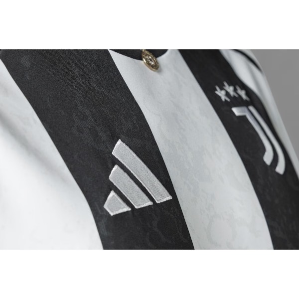 Футболка Adidas Juventus 24/25 Home IS8002