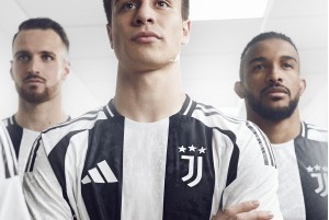 Футболка Adidas Juventus 24/25 Home IS8002