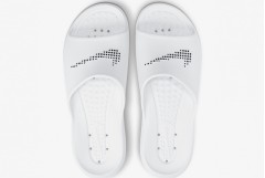 Тапочки Nike Victori One Shower Slide CZ5478-100