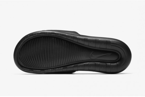 Тапочки Nike VIictori One Slide CN9675-002