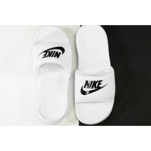 Тапочки Nike Victori One Slide CN9675-100