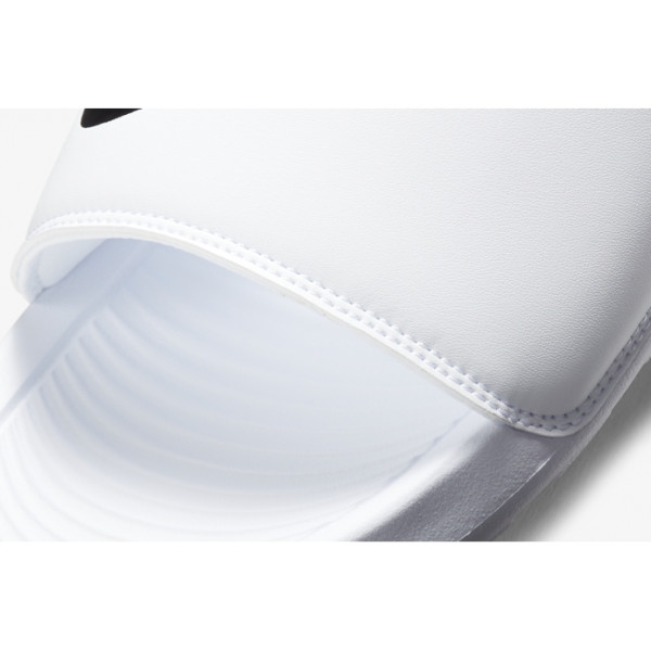 Тапочки Nike Victori One Slide CN9675-100