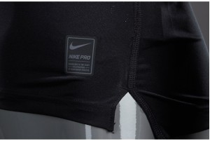 Дитяча термобілизна Nike Pro Top Junior 726462-010