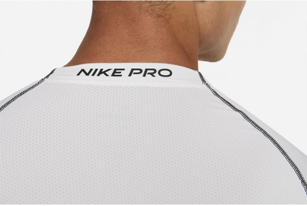 Термобелье Nike Pro Dri-FIT Tight Top LS DD1990-100