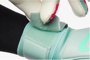 Воротарські рукавиці Nike GK Grip 3 HQ0256-395