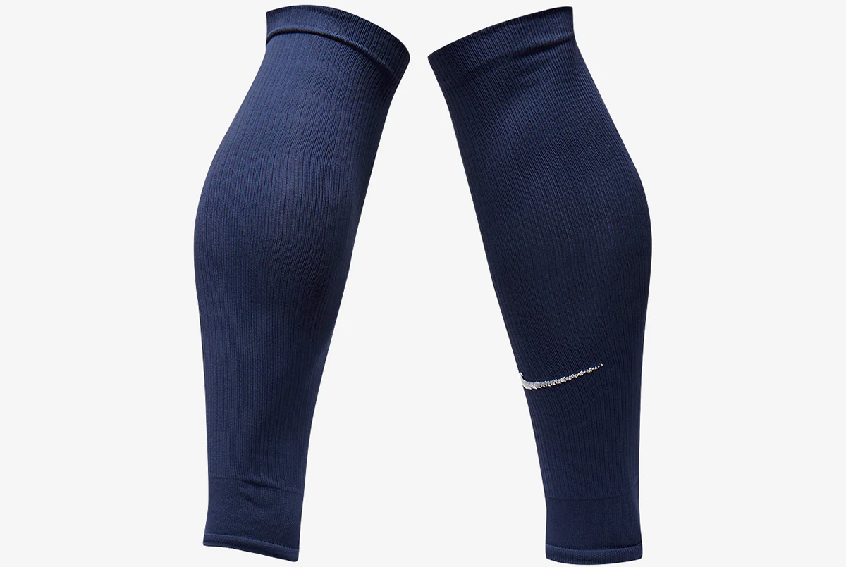 Футбольные гетры Nike Strike Sleeve WC22 Team FQ8282-410