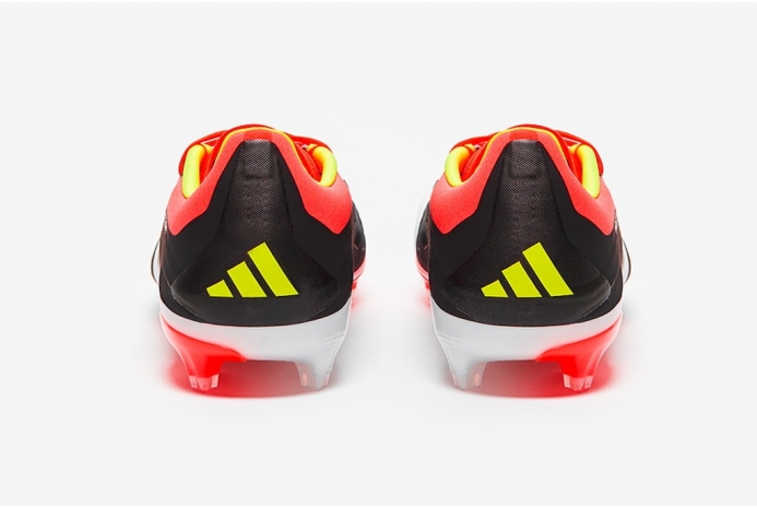 Детские футбольные бутсы Adidas Predator Elite FG Junior IG7746