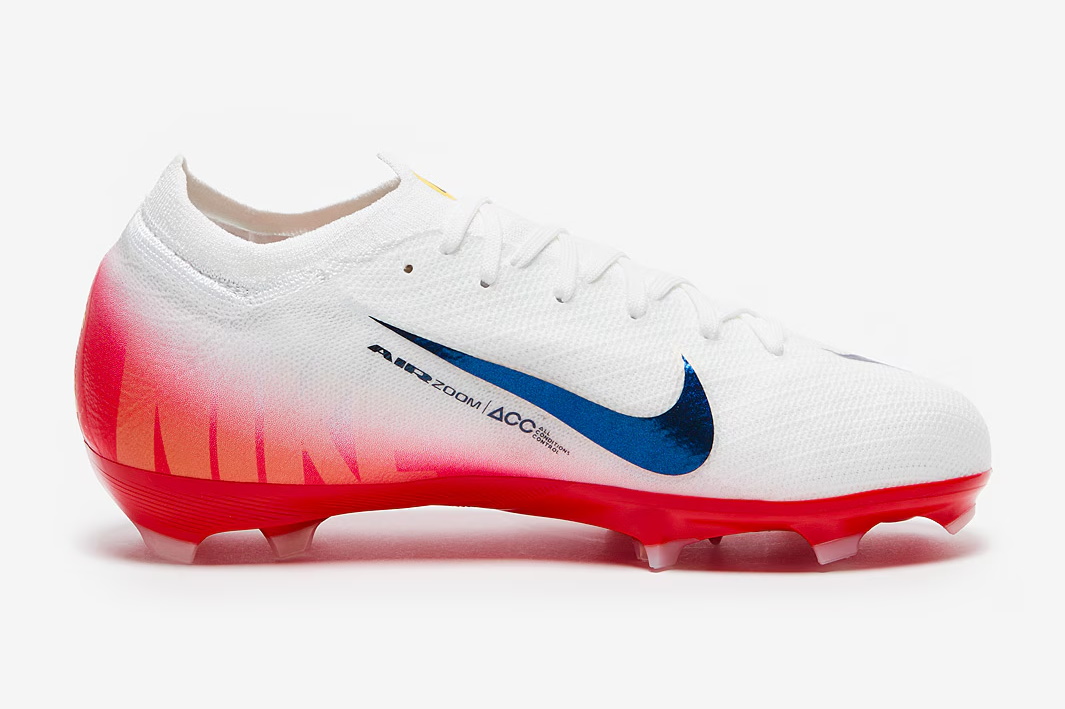 Детские футбольные бутсы Nike Air Zoom Mercurial Vapor 16 Pro LV8 FG Junior HV2158-600