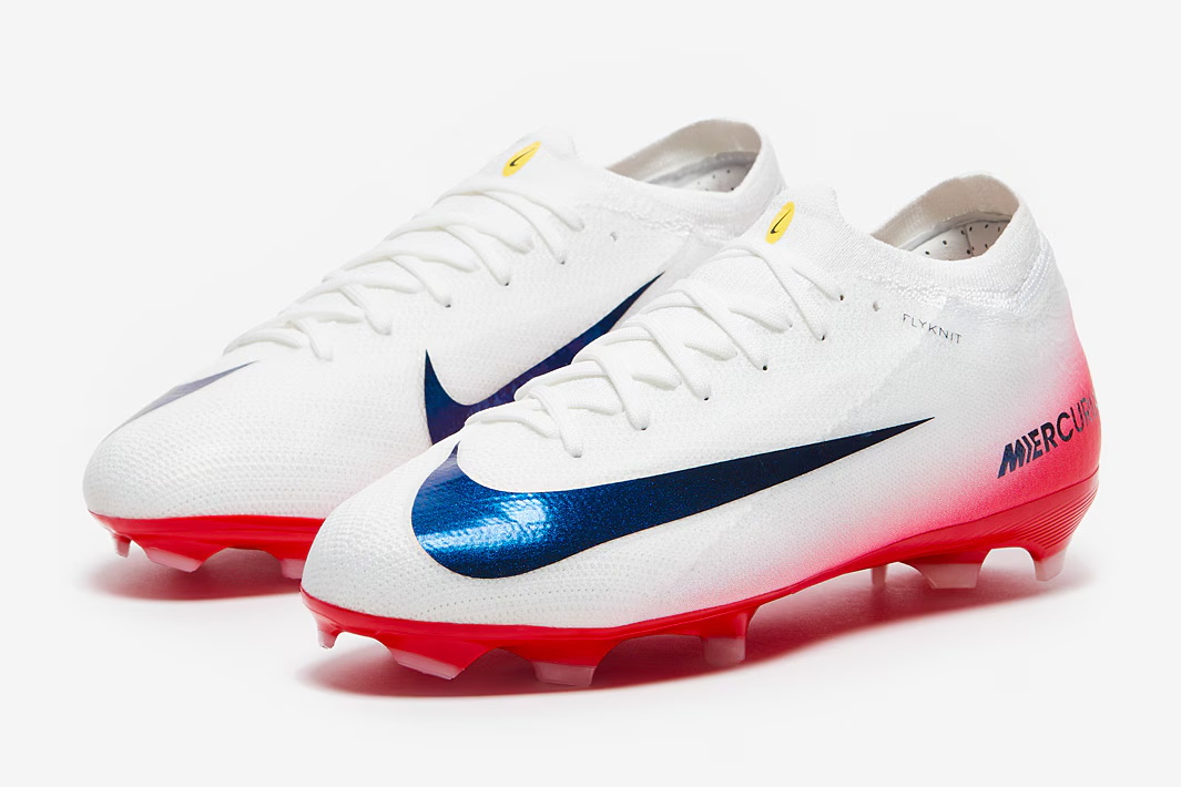Детские футбольные бутсы Nike Air Zoom Mercurial Vapor 16 Pro LV8 FG Junior HV2158-600