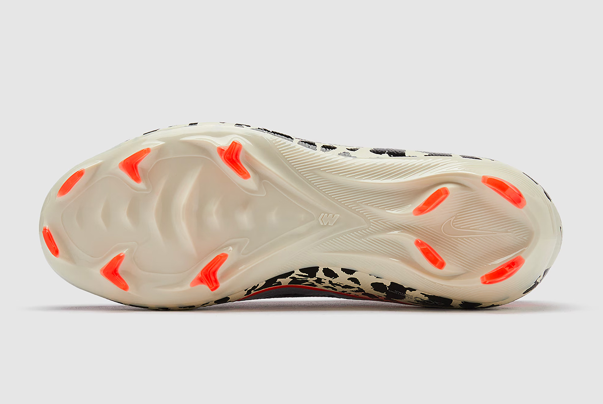 Детские футбольные бутсы Nike Air Zoom Mercurial Vapor 16 Pro NU3 FG Junior IR4190-661