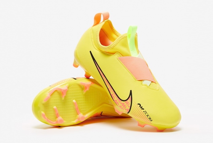 Детские футбольные бутсы Nike Air Zoom Mercurial Vapor 15 Academy MG Junior DJ5617-780