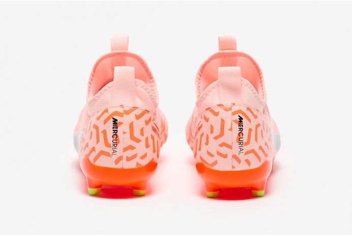 Детские футбольные бутсы Nike Air Zoom Mercurial Vapor 15 Academy NU MG Junior DZ3470-800