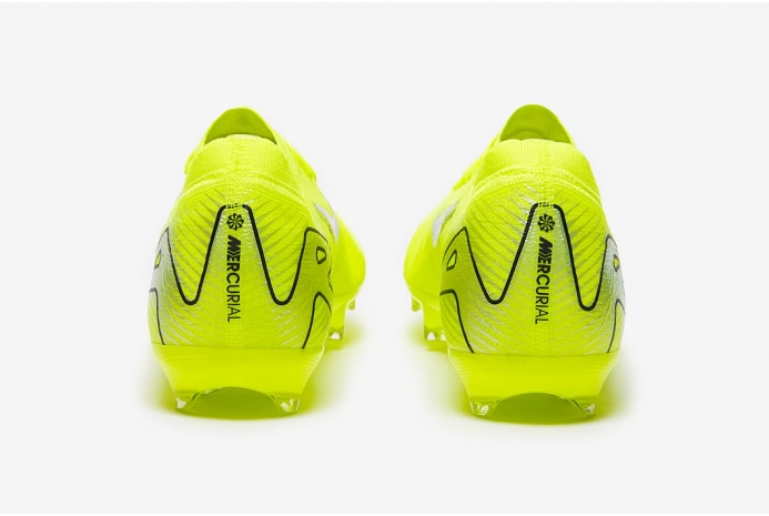 Детские футбольные бутсы Nike Air Zoom Mercurial Vapor 16 Pro FG Junior HF5448-700