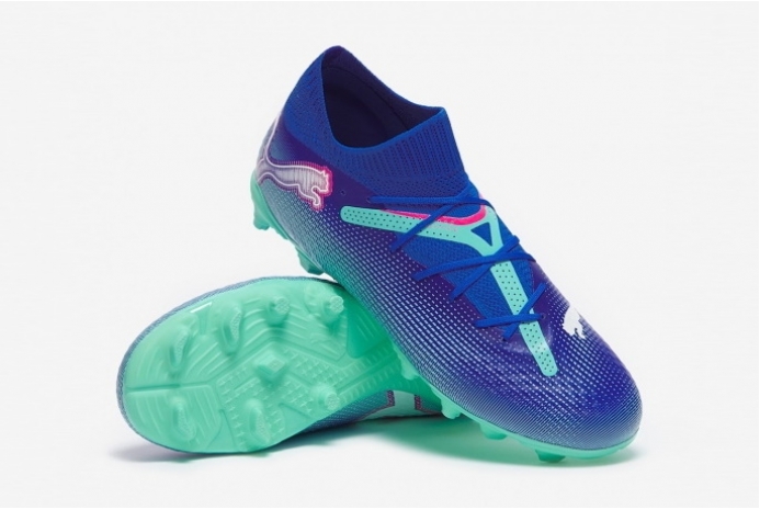 Детские футбольные бутсы Puma Future 7 Pro MG Junior 107944-01