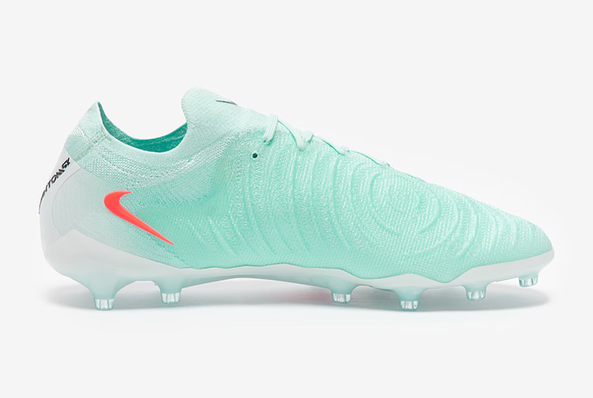 Детские футбольные бутсы Nike Phantom GX II Elite AG-Pro Junior FJ2554-300