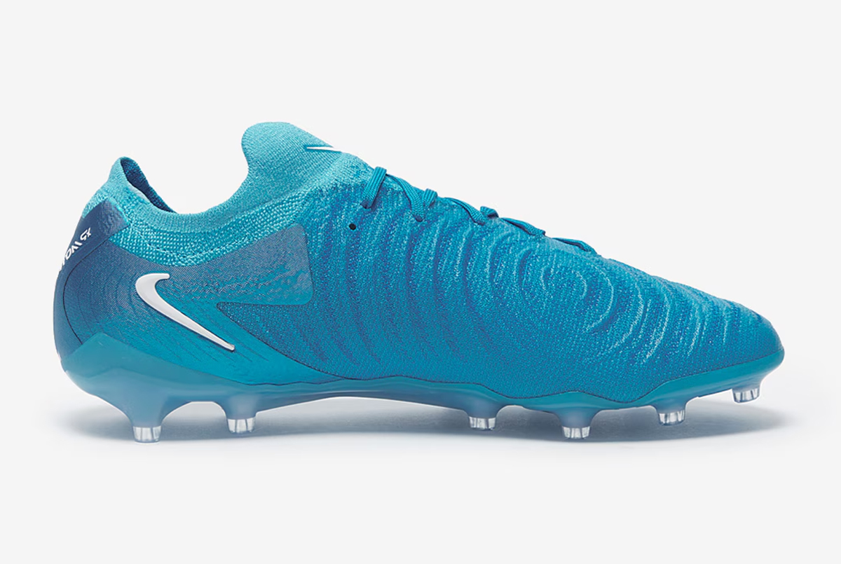 Детские футбольные бутсы Nike Phantom GX II Elite AG-Pro Junior FJ2554-400